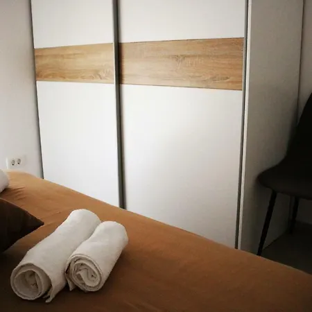 Sweet Corner Apartment *
