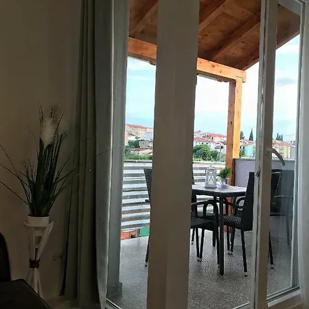 Sweet Corner Apartment *