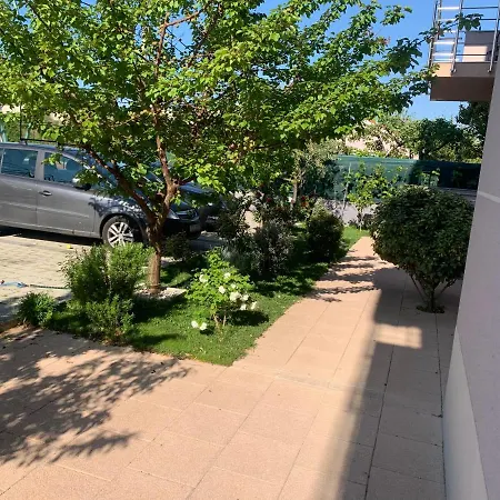 Sweet Corner Apartment *