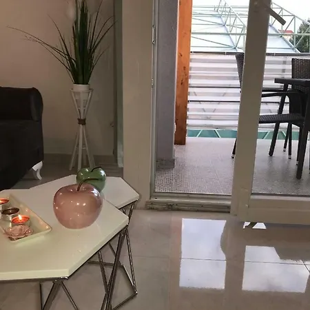 Sweet Corner Apartment